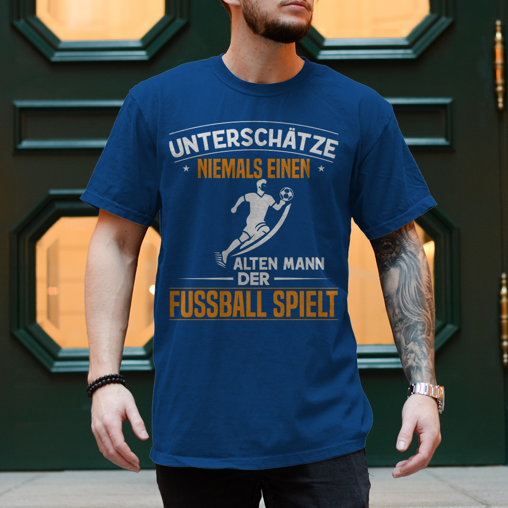 Herren T-Shirt Unterschätze Niemals