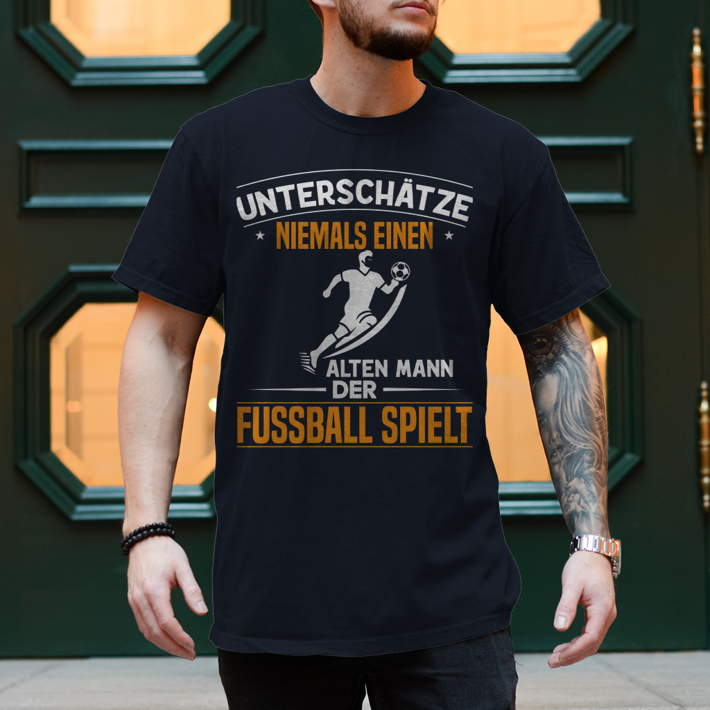 Herren T-Shirt Unterschätze Niemals