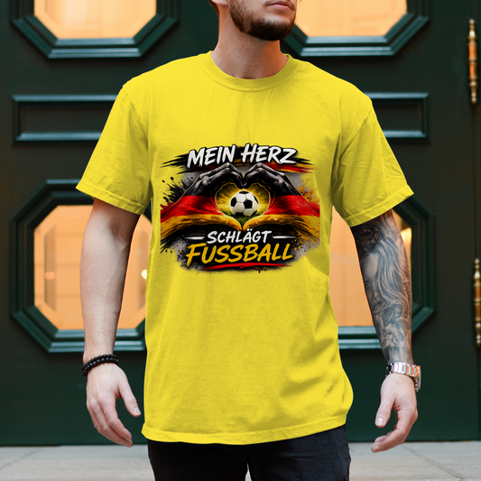 Herren T-Shirt Mein Herz schlägt Fußball