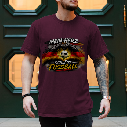 Herren T-Shirt Mein Herz schlägt Fußball