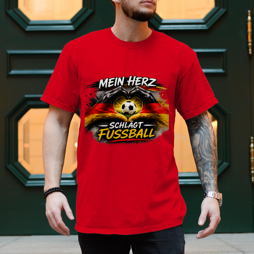 Herren T-Shirt Mein Herz schlägt Fußball