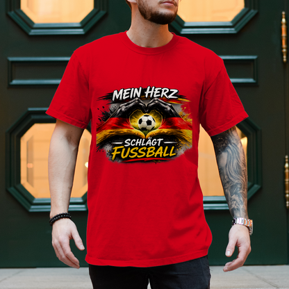 Herren T-Shirt Mein Herz schlägt Fußball